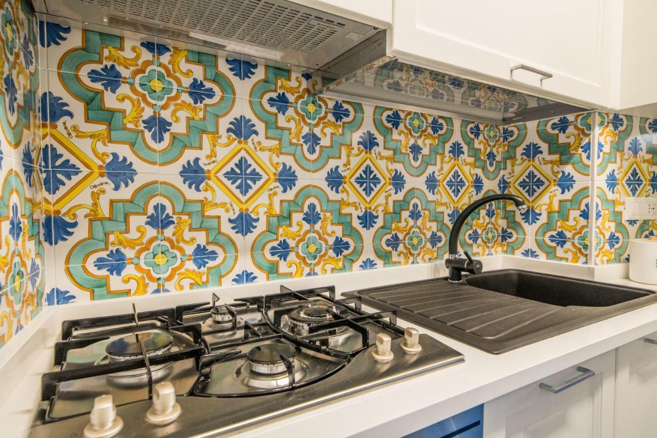 Suite Picasso アマルフィ エクステリア 写真