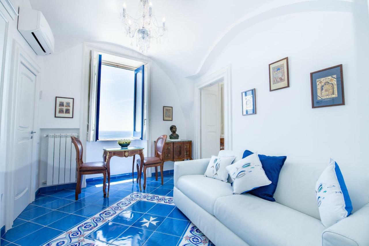 Suite Picasso アマルフィ エクステリア 写真